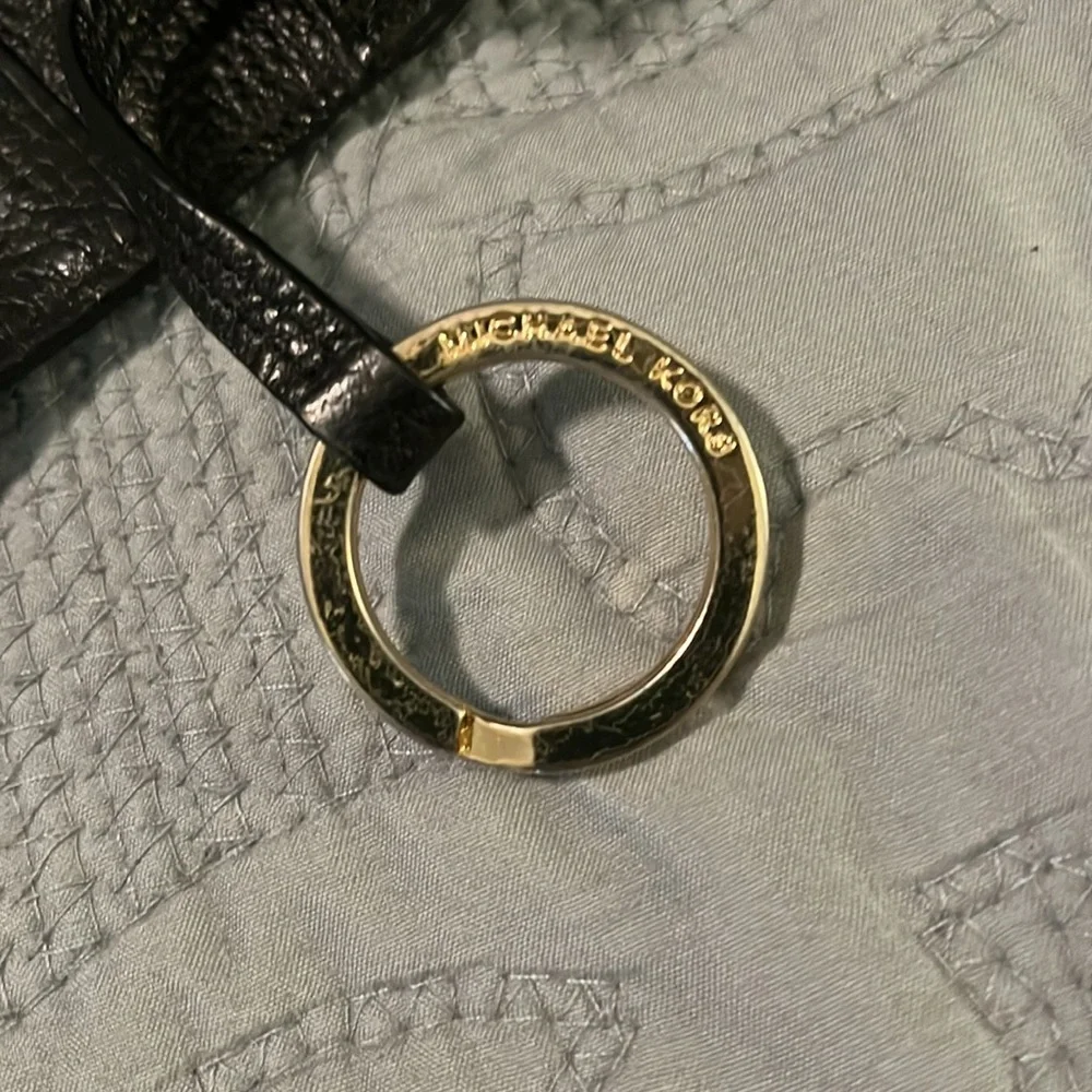 Michael Kors Black Pebbled Leather, Silver Tone Hardware Key Cles/Card Holder